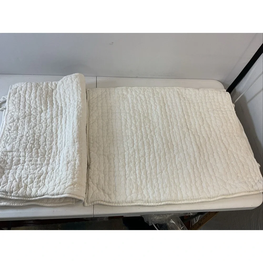 Pottery Barn Pillow Shams Set of 2 Standard Ivory Cotton Linen Blend Quilted